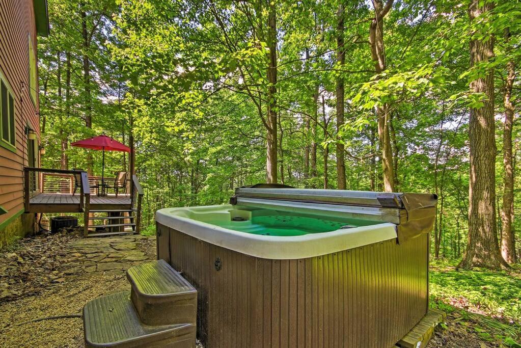 הוילה Acme Bear'S Eye View - Mountain Retreat W/ Hot Tub! מראה חיצוני תמונה